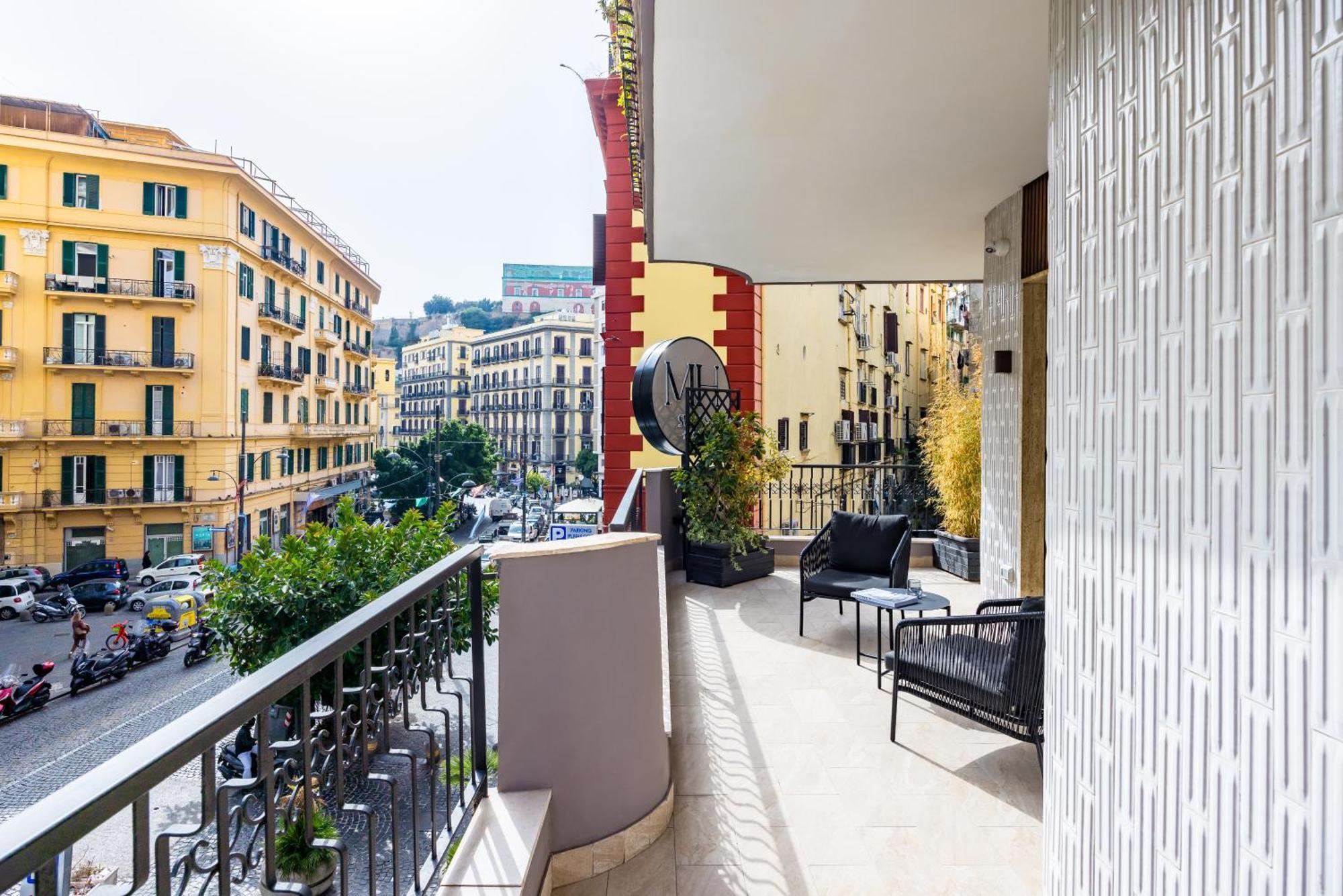 Mh Suites Plebiscito Naples Exterior photo